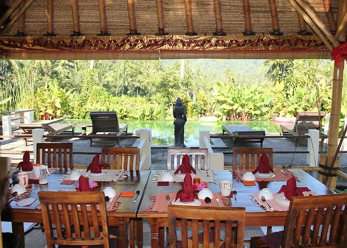 Manuk Gasthof Singaraja