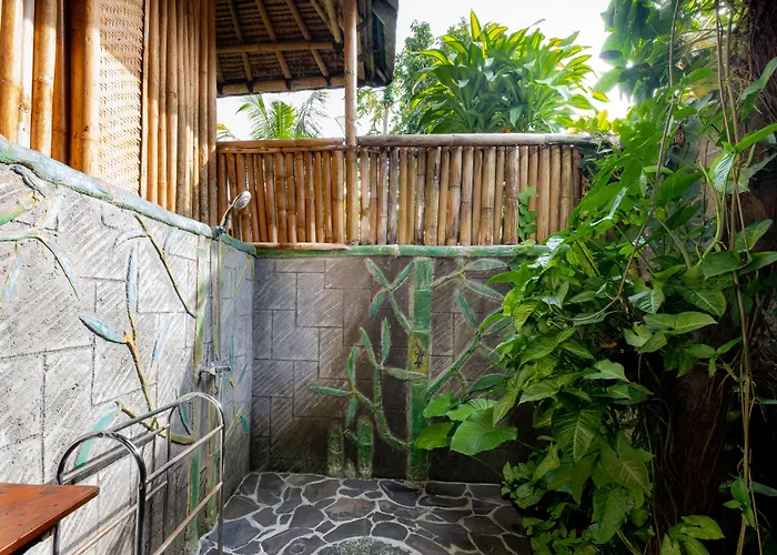 Manuk 3* Singaraja